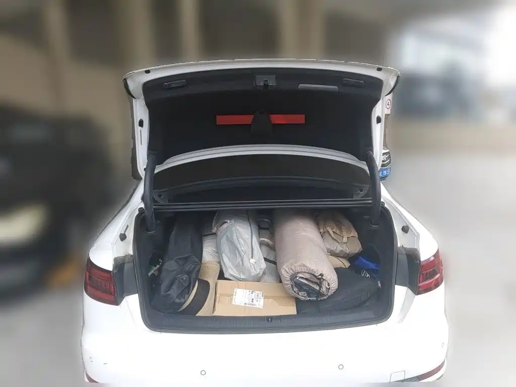 Audi A4L — миниатюра 10