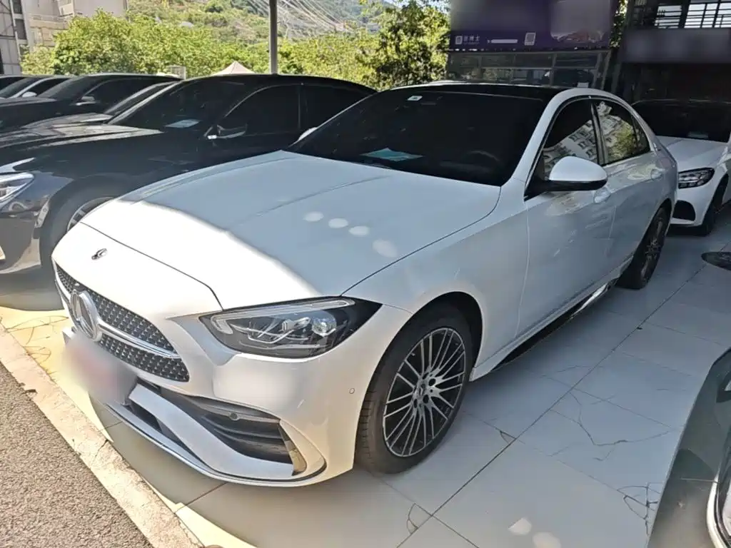 Mercedes-Benz C-Class — миниатюра 2