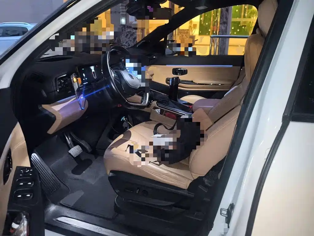 NIO ES8 — миниатюра 12