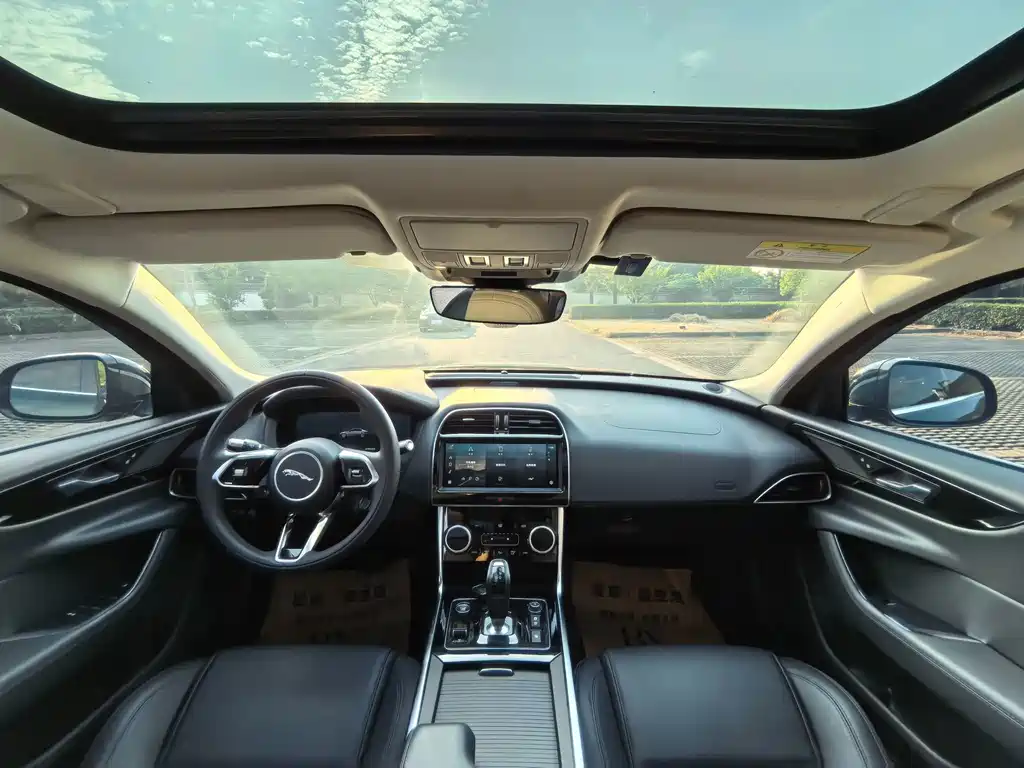 Jaguar XEL — миниатюра 14