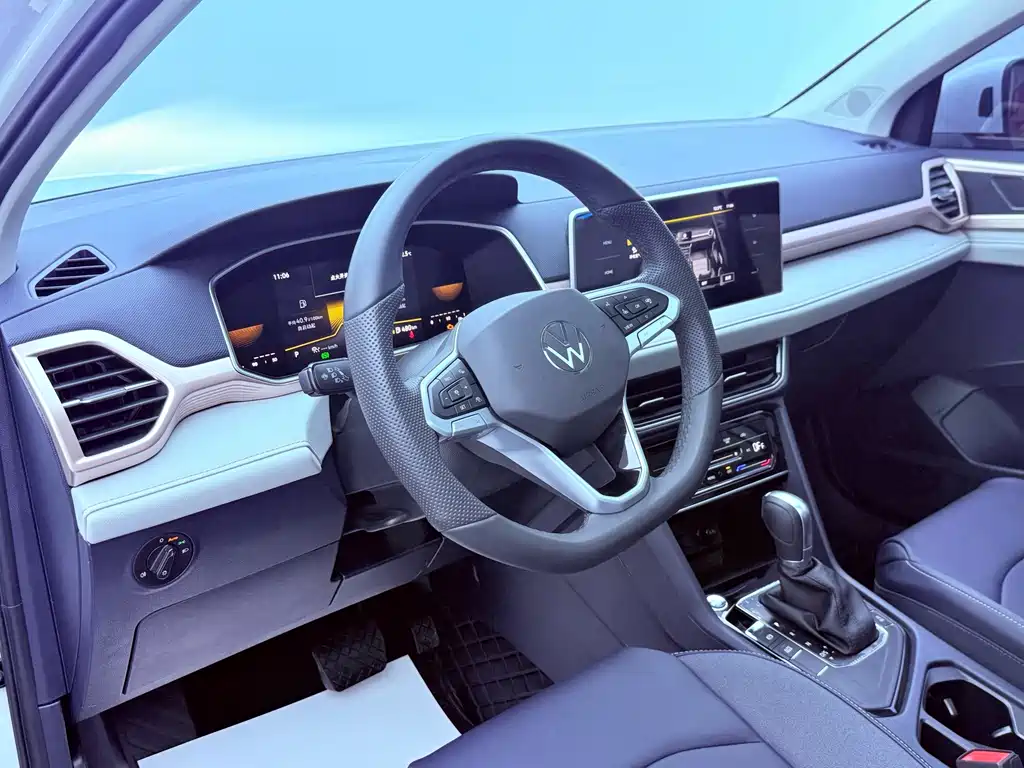 Volkswagen Tharu — миниатюра 8