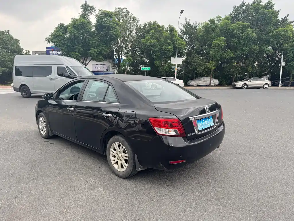 Zotye Zotye Z300 — миниатюра 6