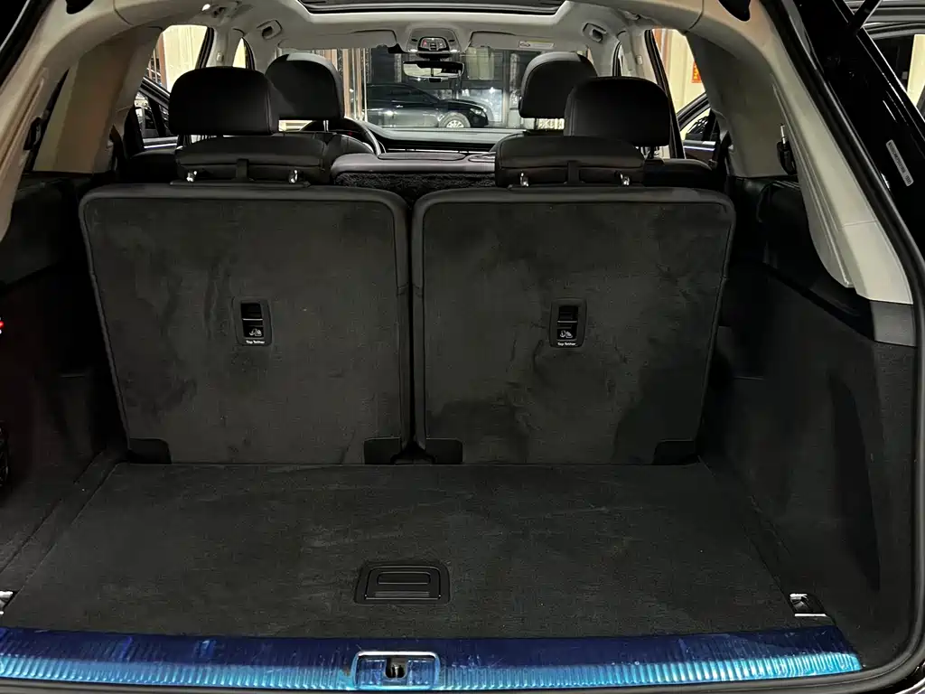 Audi Q7 — миниатюра 13