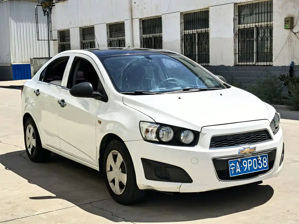 Chevrolet Aveo 2013 1.6L MT SX