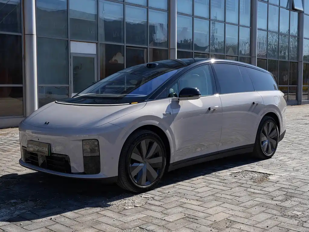 Li Auto Li i8