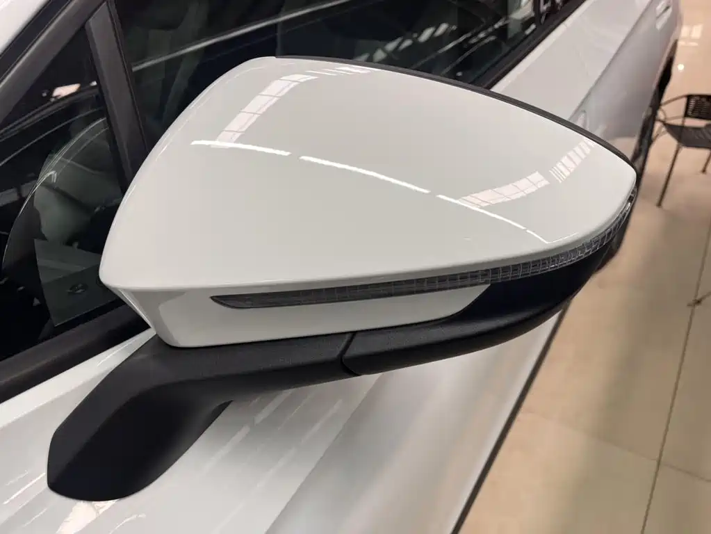 VOLKSWAGEN ID.4 CROZZ