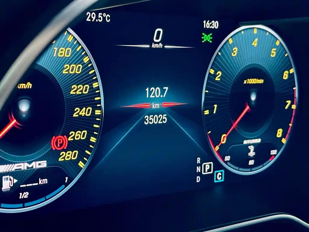 Mercedes-Benz C-Class AMG — миниатюра 8