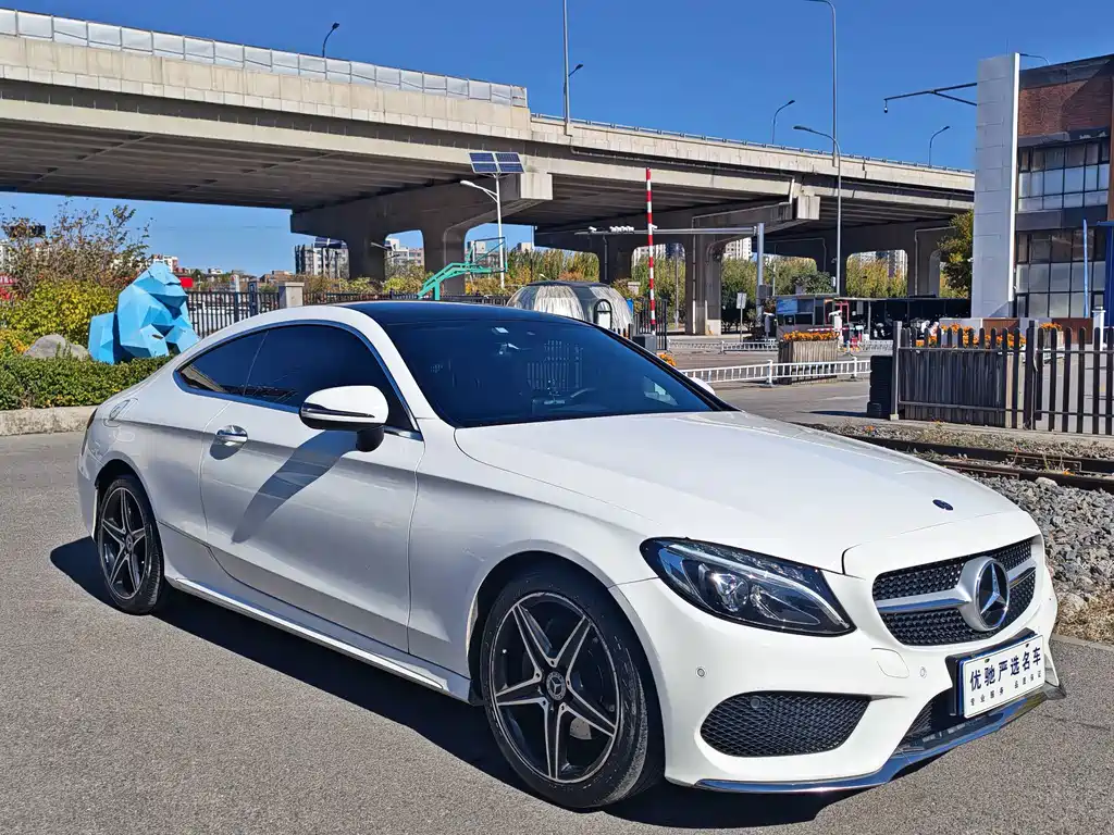 Mercedes-Benz C-Class (Import) — миниатюра 3