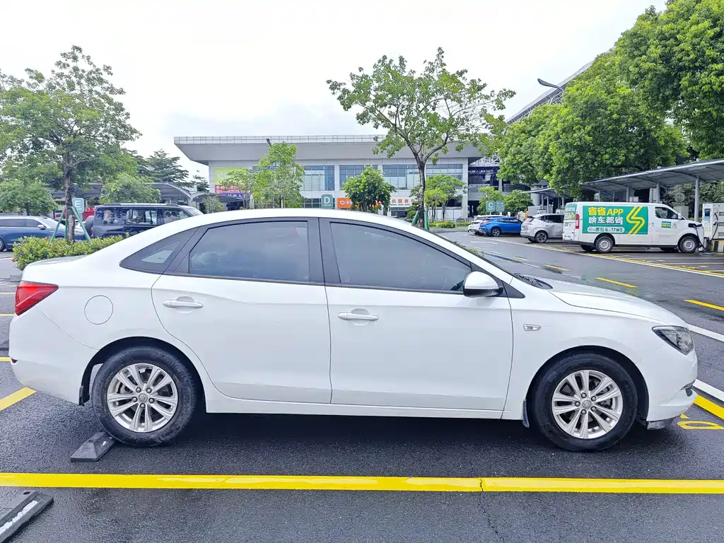 Buick Excelle 2016 15N AT