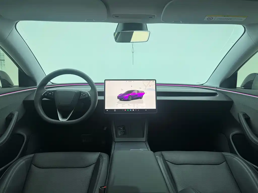 Tesla Model 3 — миниатюра 4