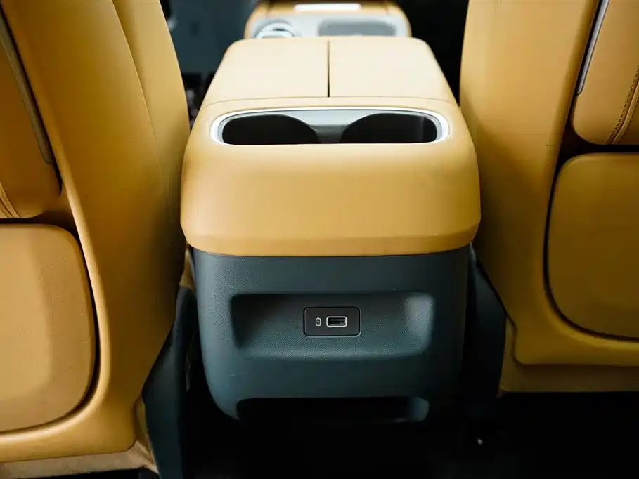 GAC TRUMPCHI E8 NEW ENERGY