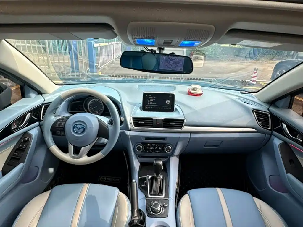 Mazda 3 Axela — миниатюра 4