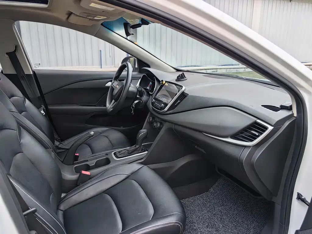 Chevrolet Cavalier — миниатюра 10