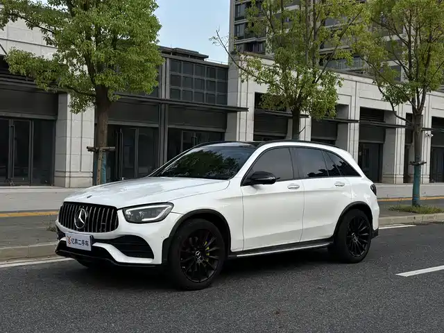MERCEDES BENZ GLC AMG