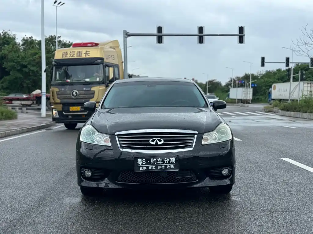 Infiniti M — миниатюра 2