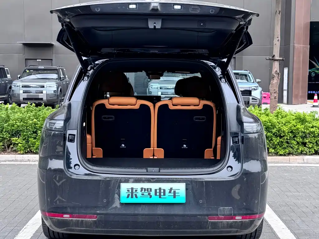 IM 智己LS8 — миниатюра 6