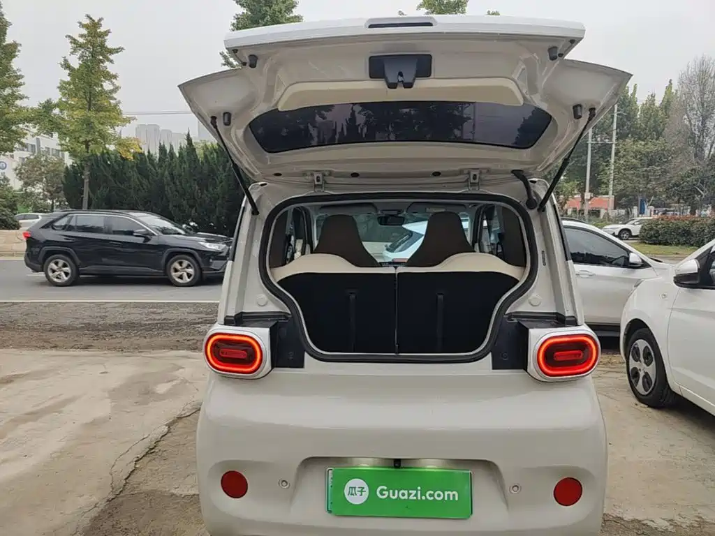 Wuling MINIEV — миниатюра 19