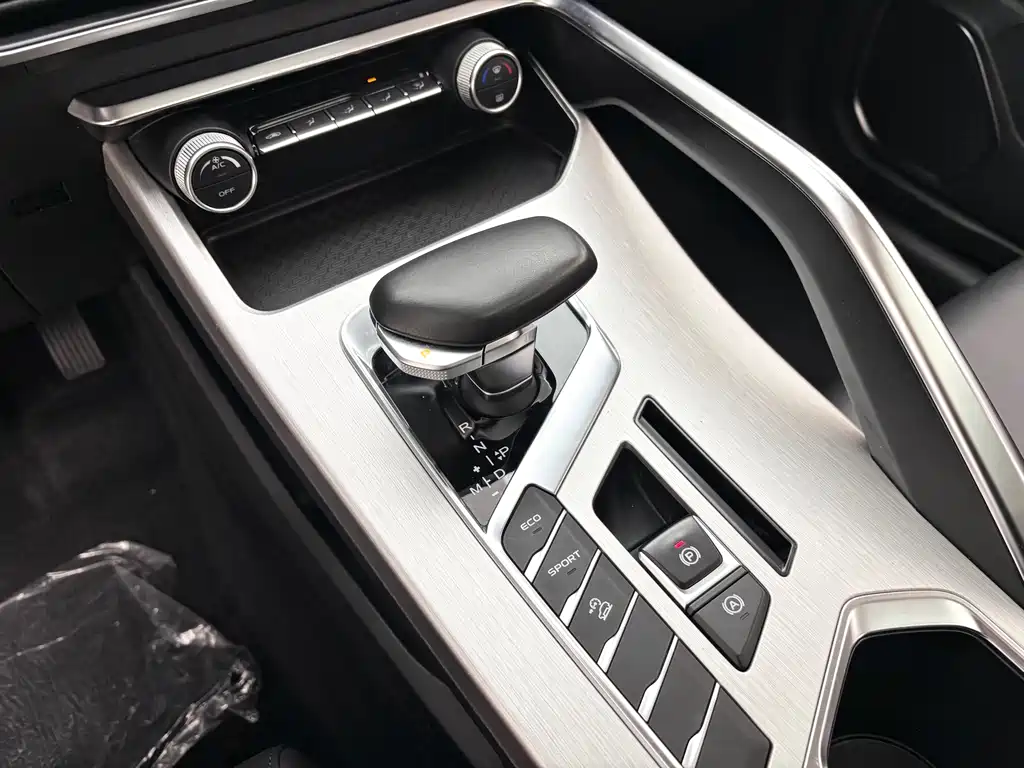 GEELY AUTOMOBILE BINYUE