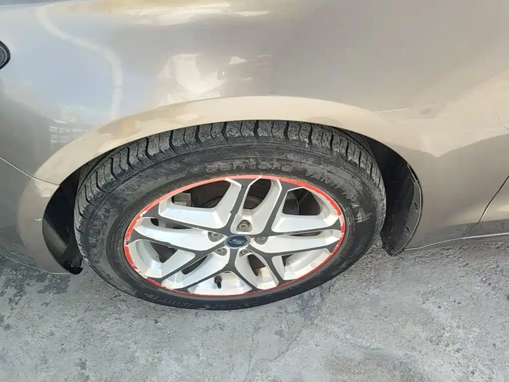 Ford Mondeo — миниатюра 25