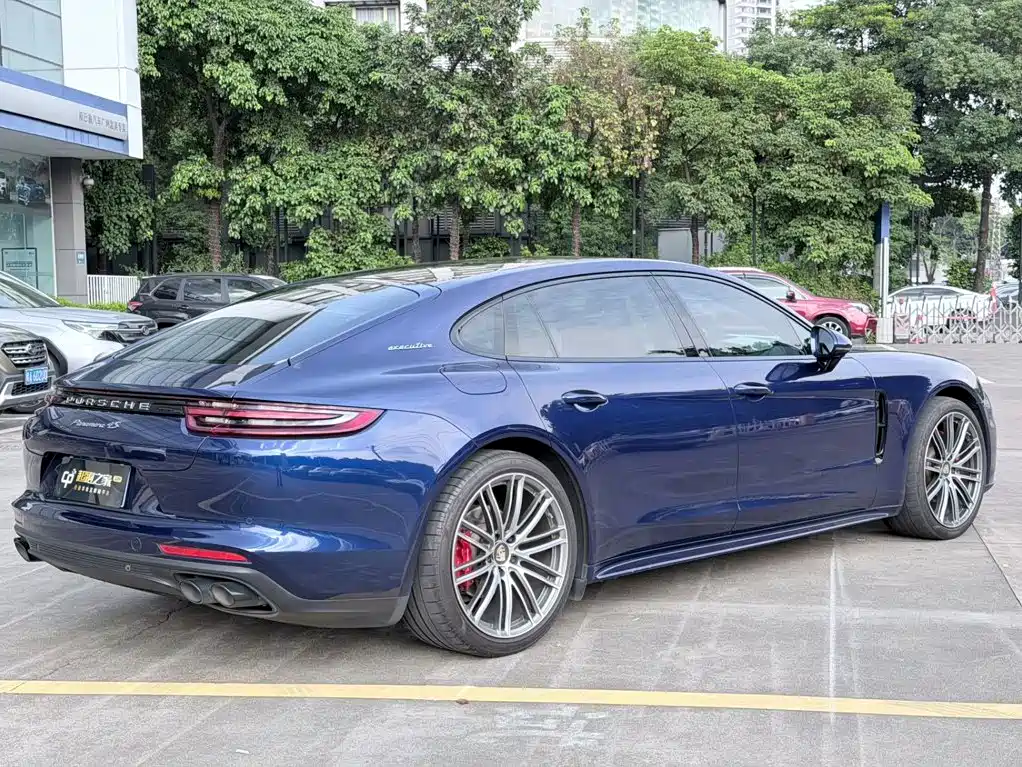 Porsche Panamera — миниатюра 5