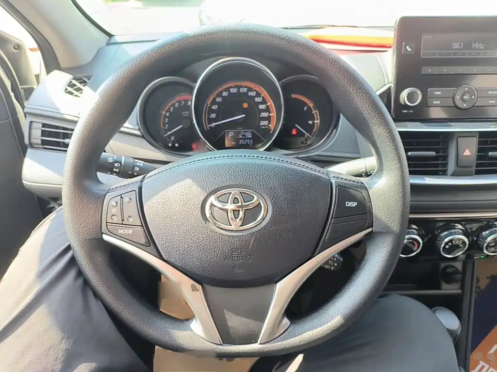 Toyota Yaris L — миниатюра 11