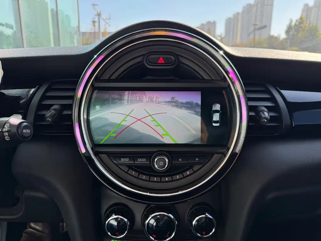 MINI Mini — миниатюра 6