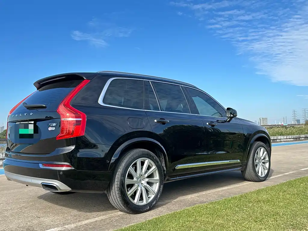 VOLVO XC90 PLUG IN HYBRID