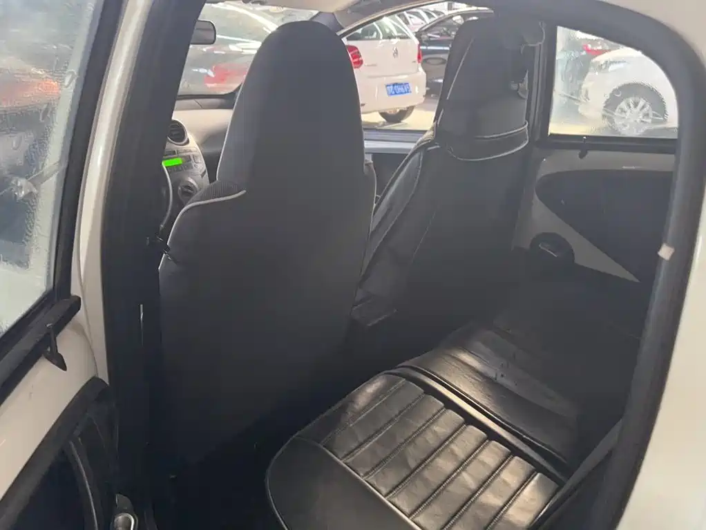 BYD F0 — миниатюра 10