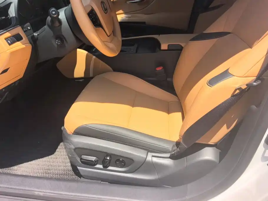 Lexus ES 2025 200 Premium