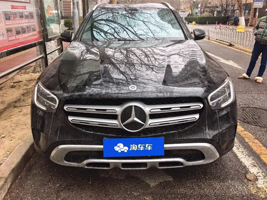 MERCEDES-BENZ GLC