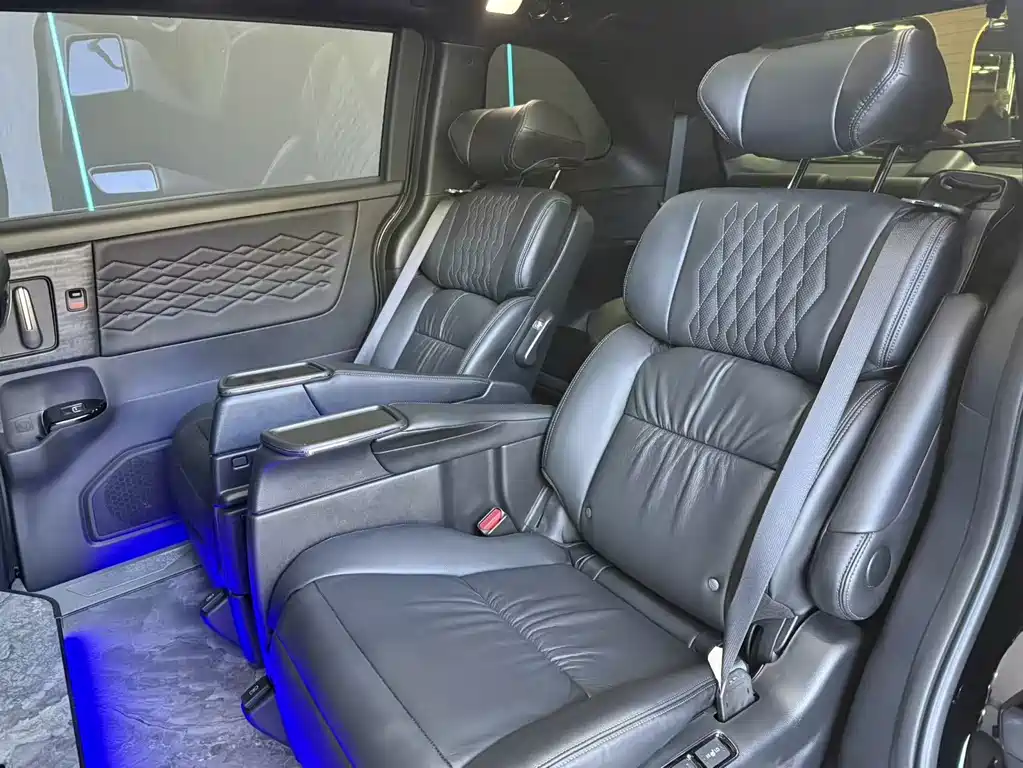 Honda Elysion — миниатюра 11