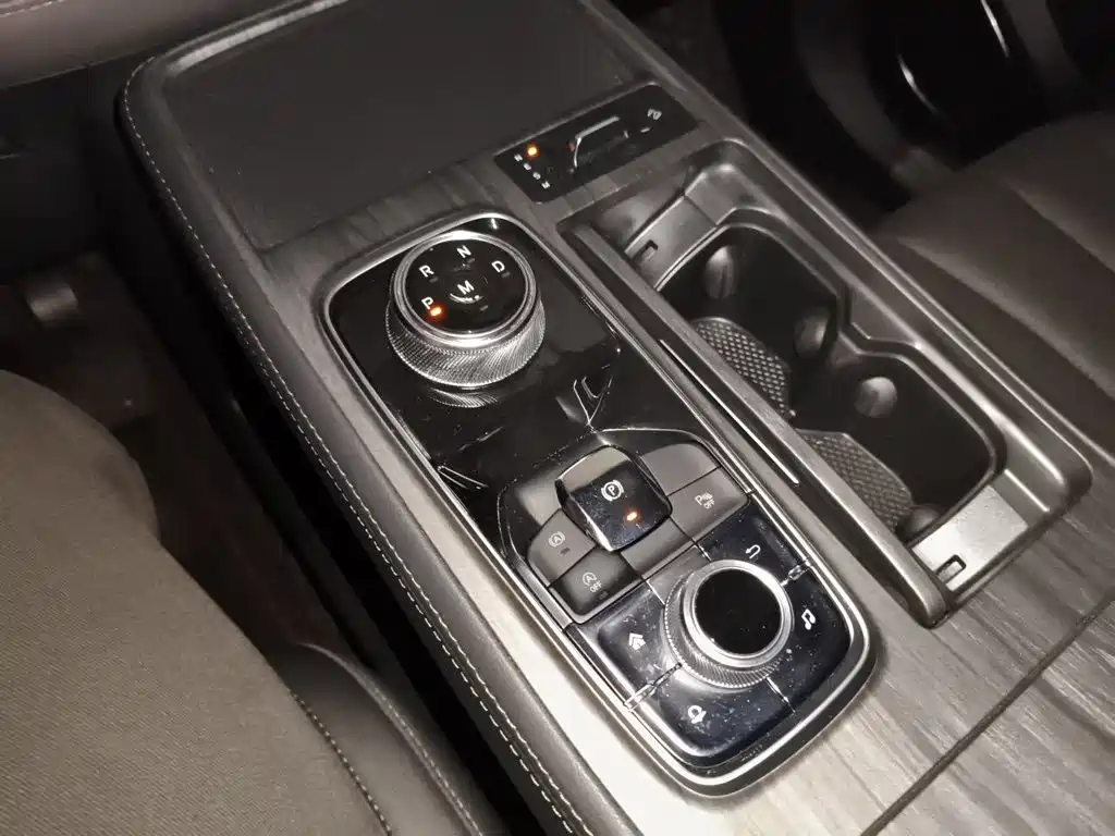 Ford Equator — миниатюра 10