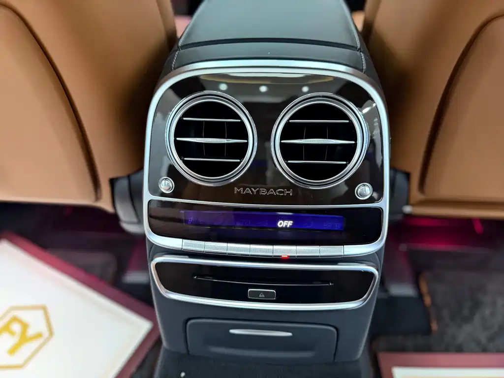 Mercedes-Benz S-Class — миниатюра 11