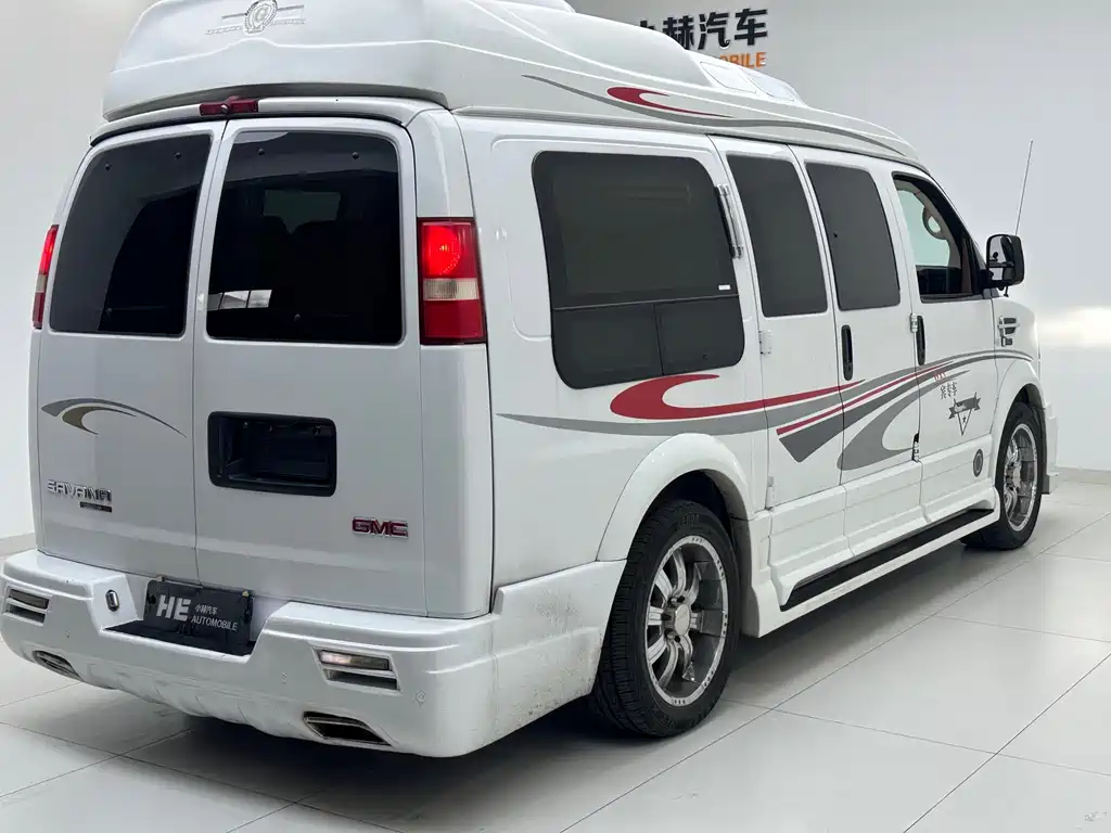 GMC Savana — миниатюра 11