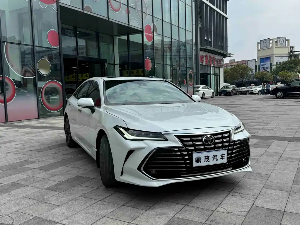 Toyota Avalon — миниатюра 6