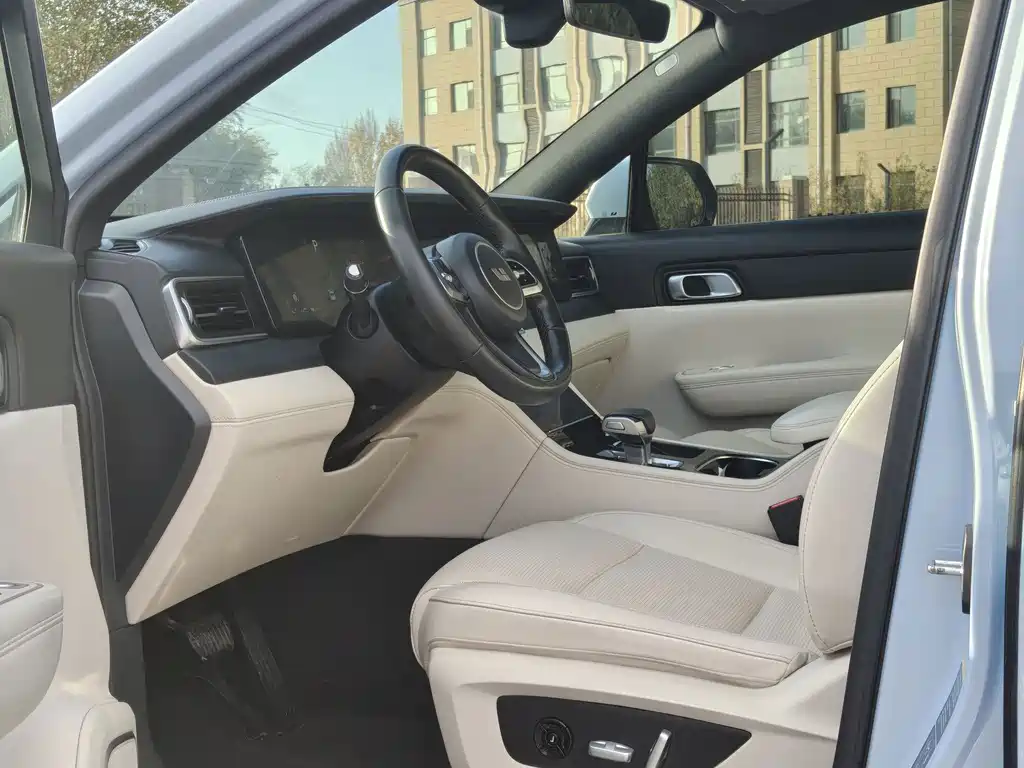 Li Auto Li ONE — миниатюра 8