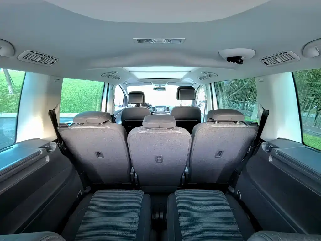 Volkswagen Sharan — миниатюра 7