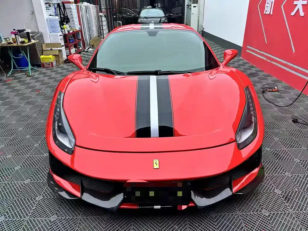Ferrari 488 2016