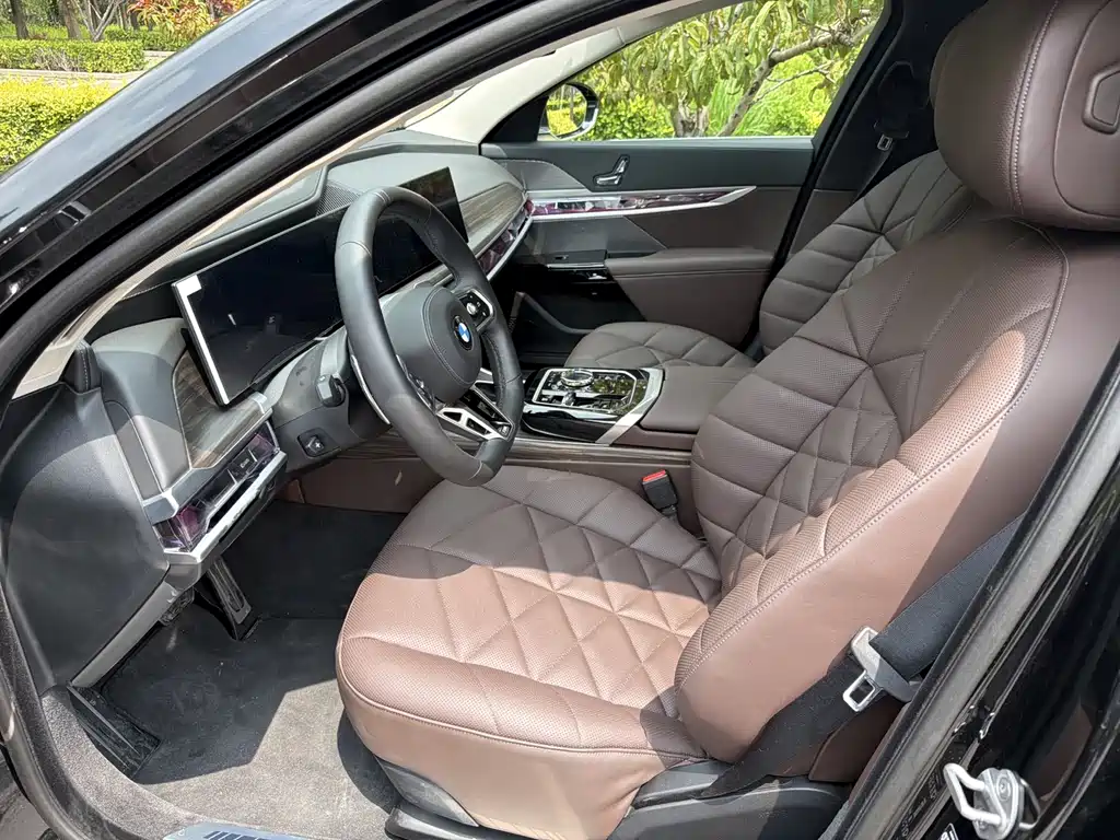 BMW 7 Series 7 2023 735Li M Sport