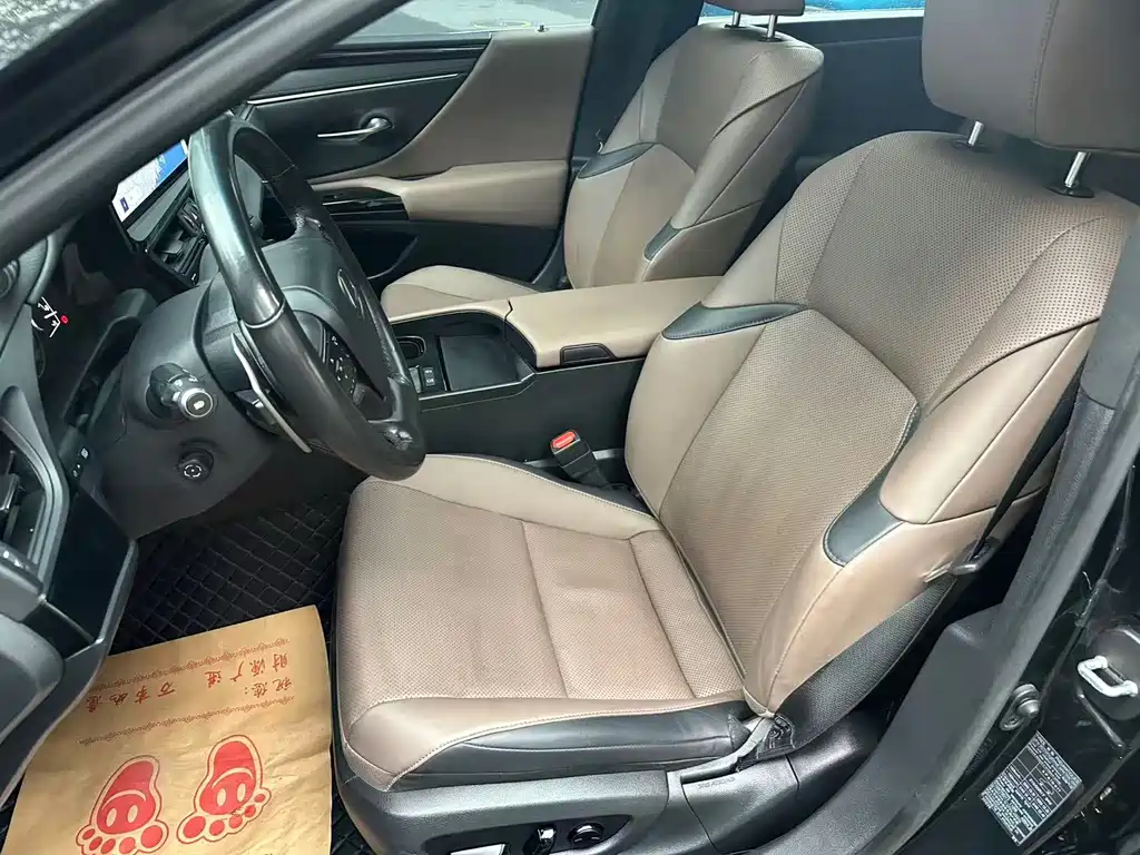 Lexus ES — миниатюра 6