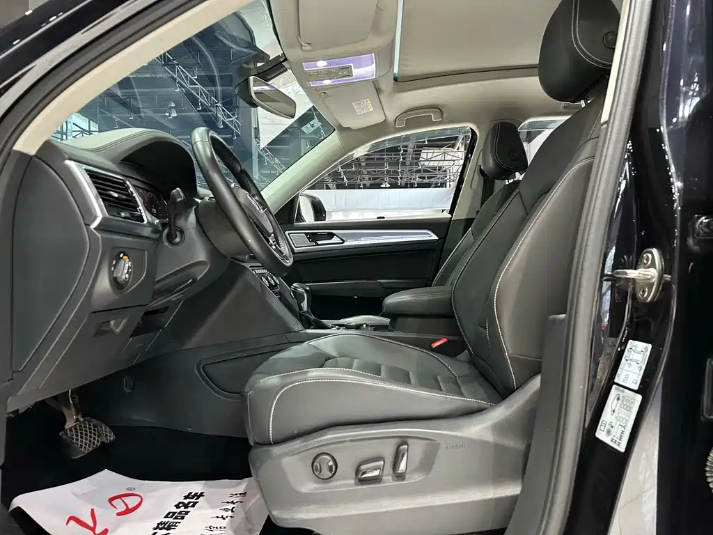 Volkswagen Teramont — миниатюра 4