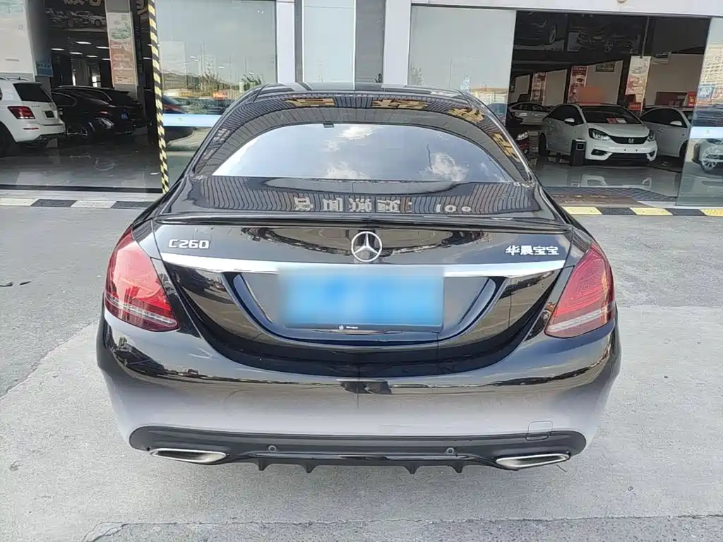 Mercedes-Benz C-Class — миниатюра 6