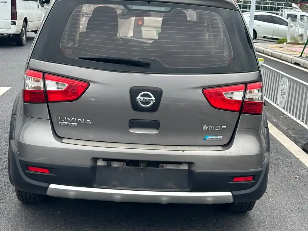 Nissan Livina — миниатюра 5