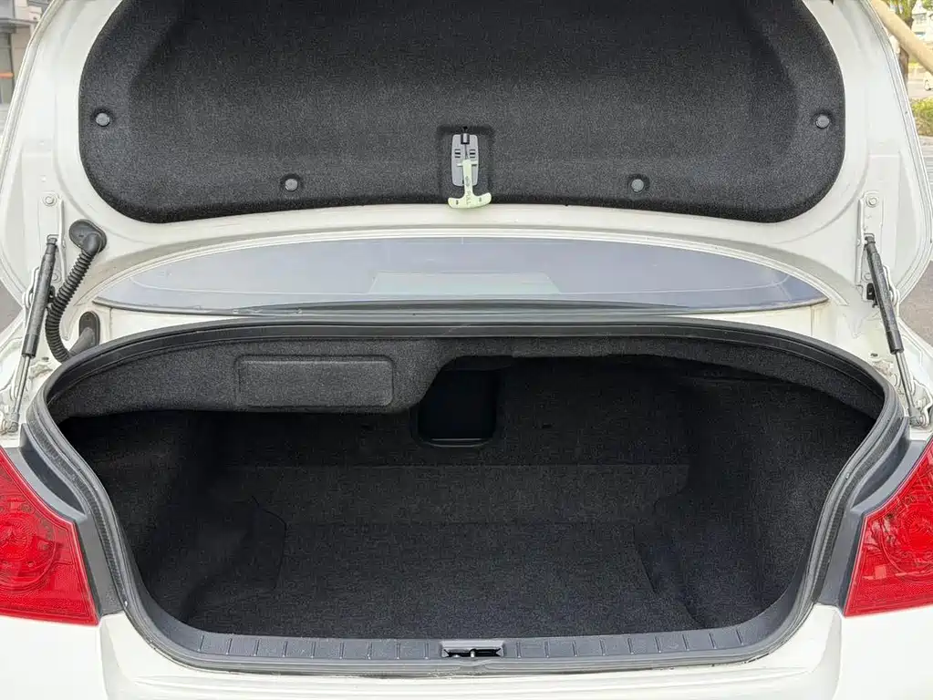 Infiniti G — миниатюра 13