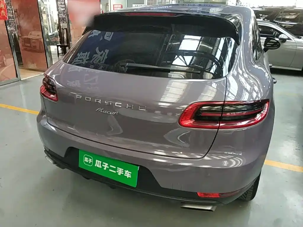 Porsche Macan — миниатюра 6