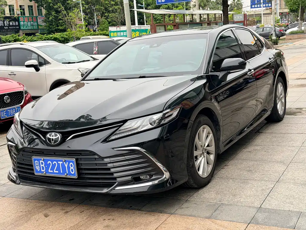 Toyota Camry 2021