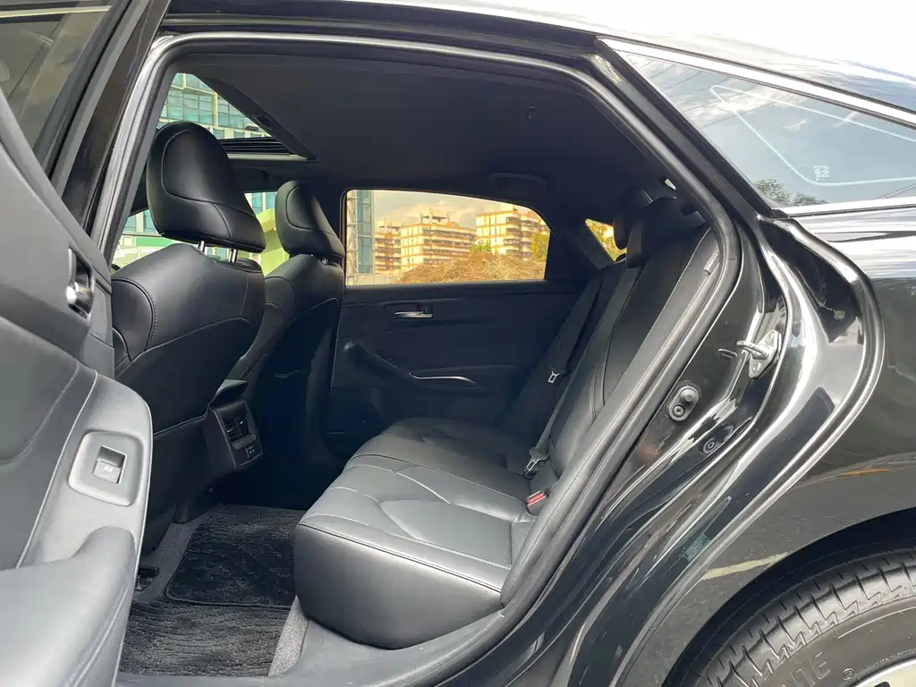 Toyota Avalon — миниатюра 14