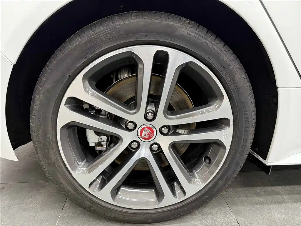 Jaguar XEL 2021 2.0T 250PS R-DYNAMIC S Sport