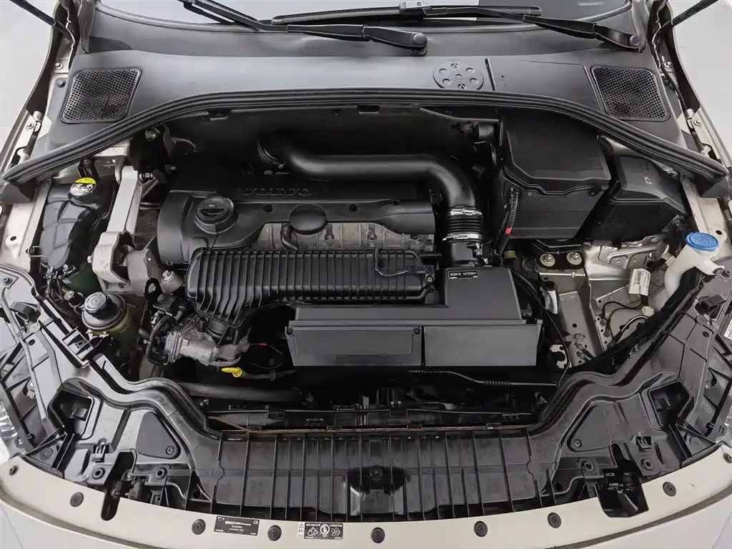 Volvo S60 2015 S60L T5