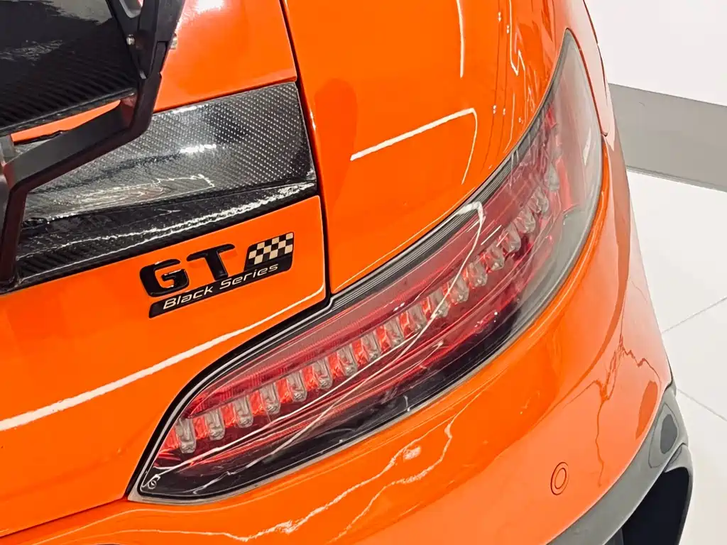 MERCEDES-BENZ AMG GT